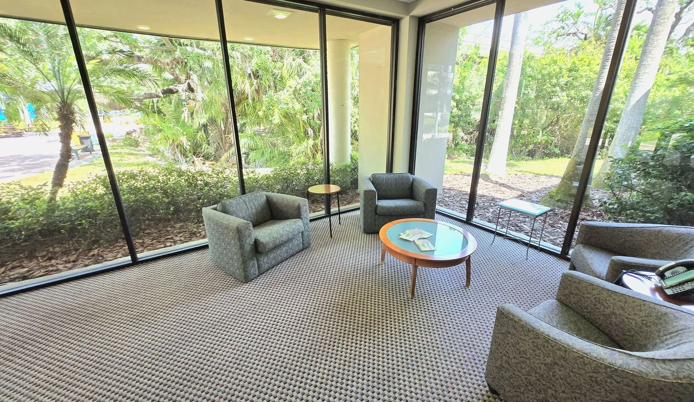 Photo 3 of 850 13th Ave E, Bradenton, FL 34208