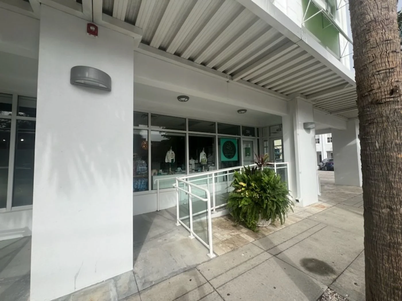Photo-2 of 423 Central Avenue, Sarasota, FL 34236
