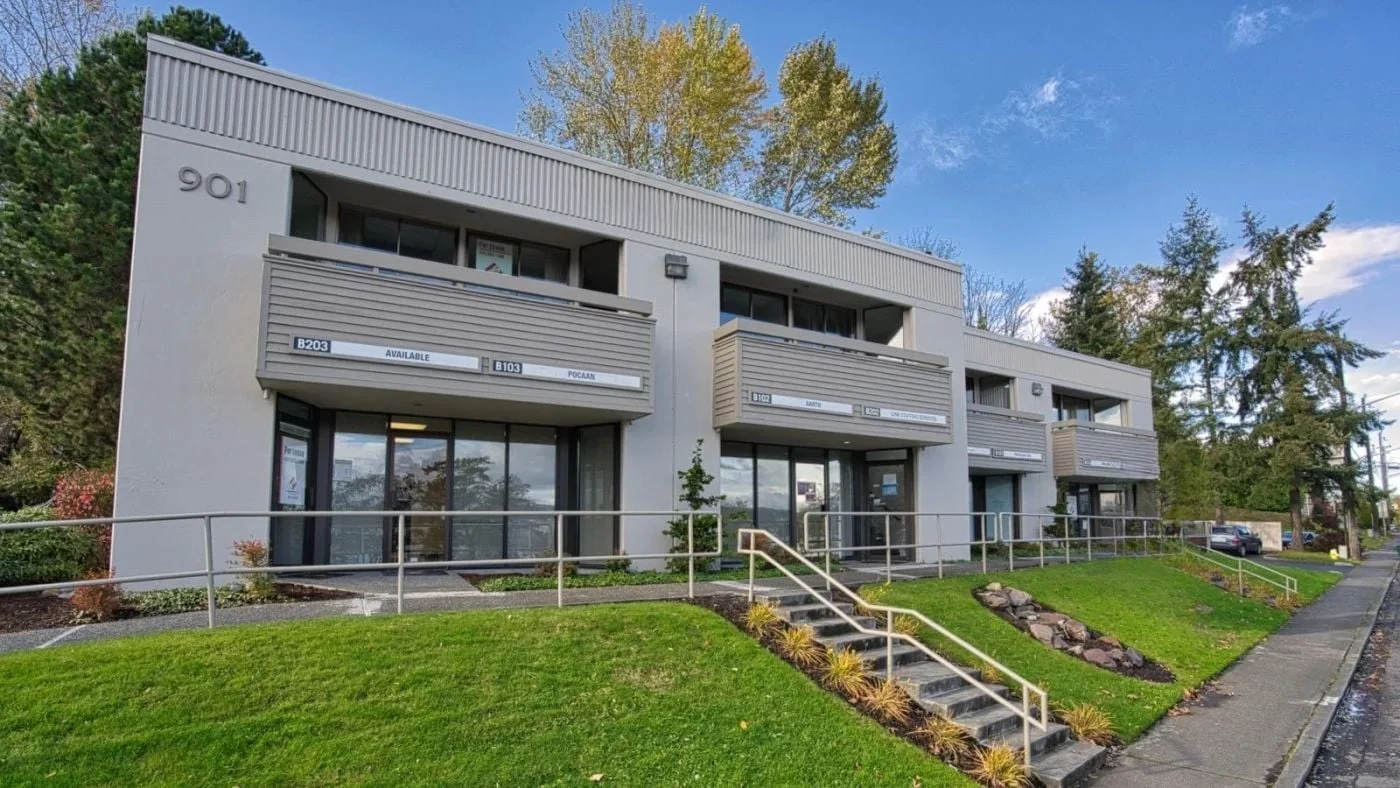 Photo 1 of 901 Rainier Ave N, Renton, WA 98057