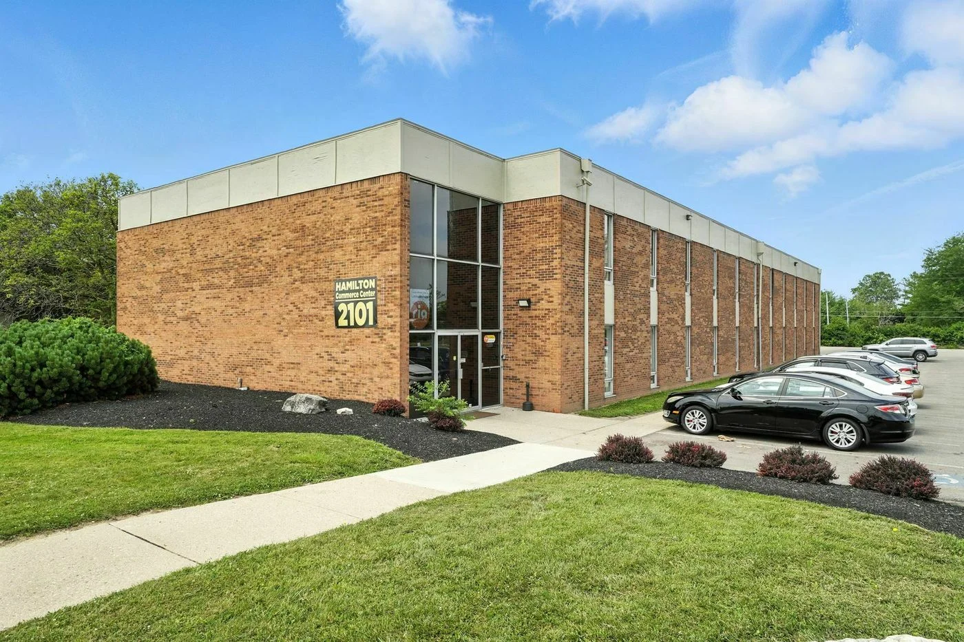 Photo 1 of 2105 S. Hamilton Rd, suite 212, Columbus, OH 43232
