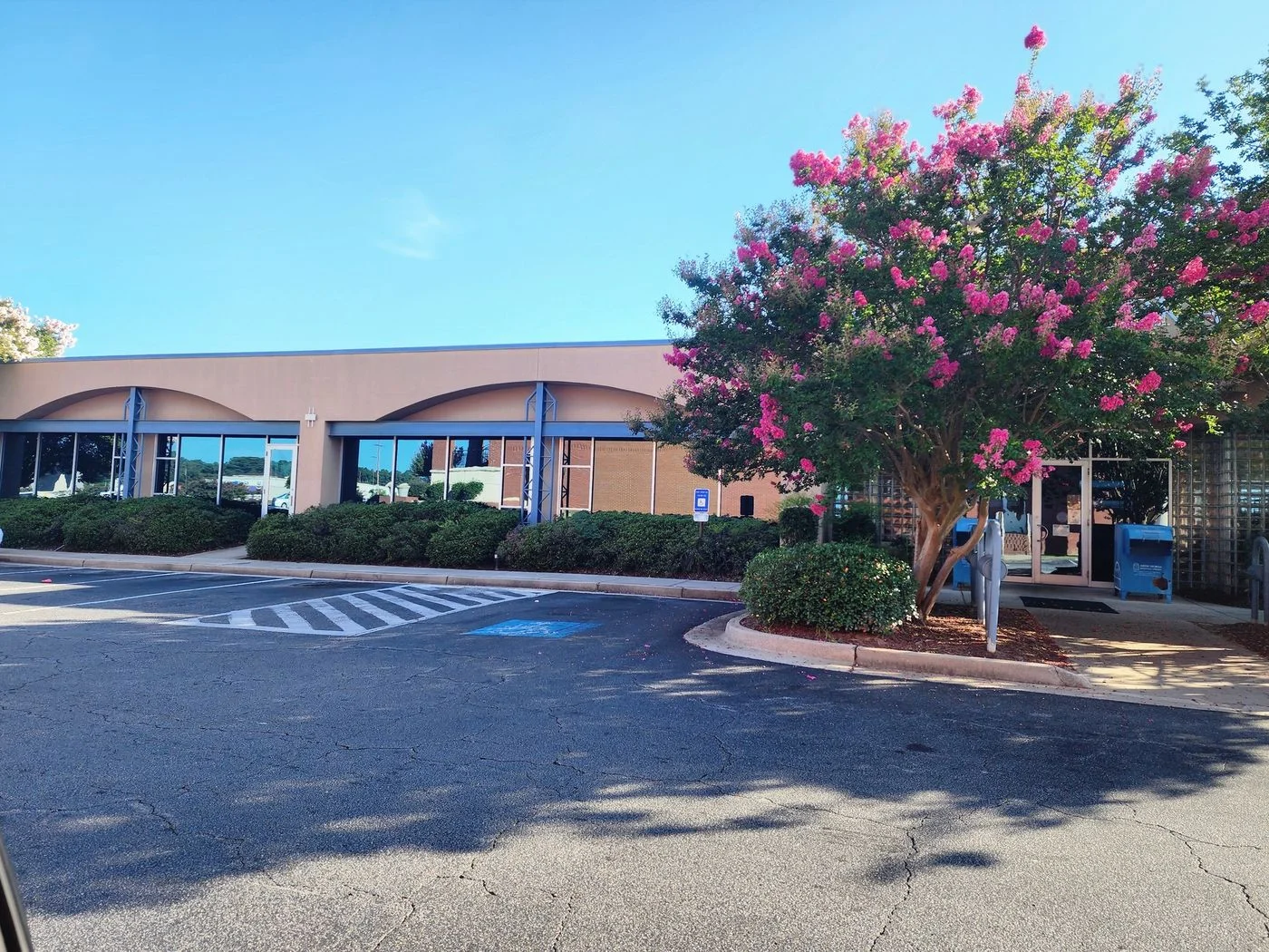 Photo 1 of 110 Holiday Dr N, Macon, GA 31210