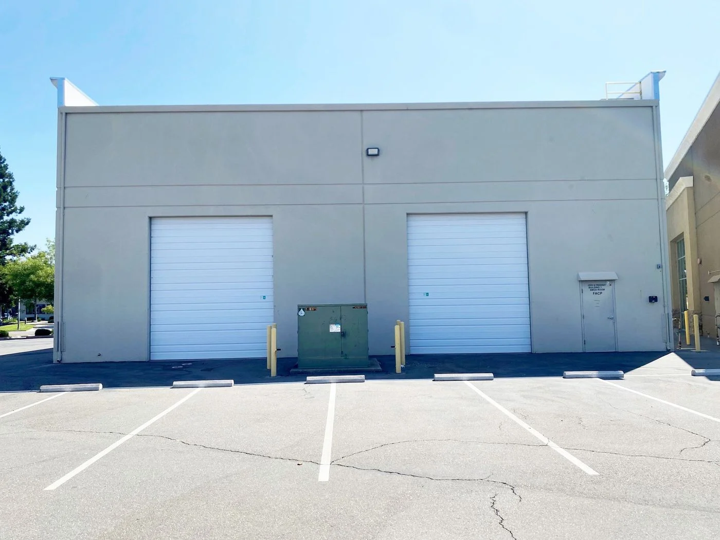 Photo 2 of 3999 North Freeway Boulevard, Sacramento, CA 95834