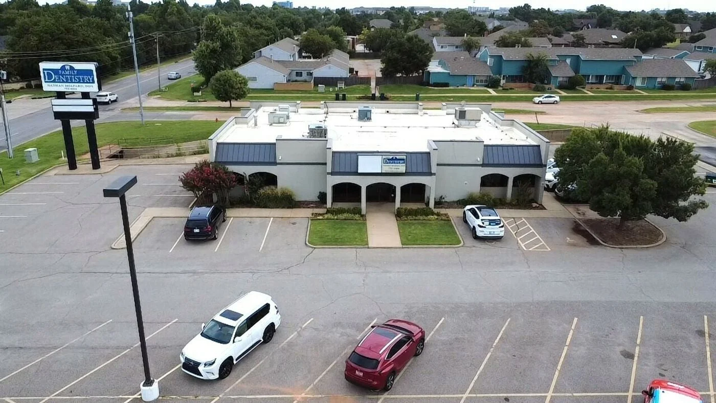 Photo 3 of 12516 N May Ave, Oklahoma City, OK 73120