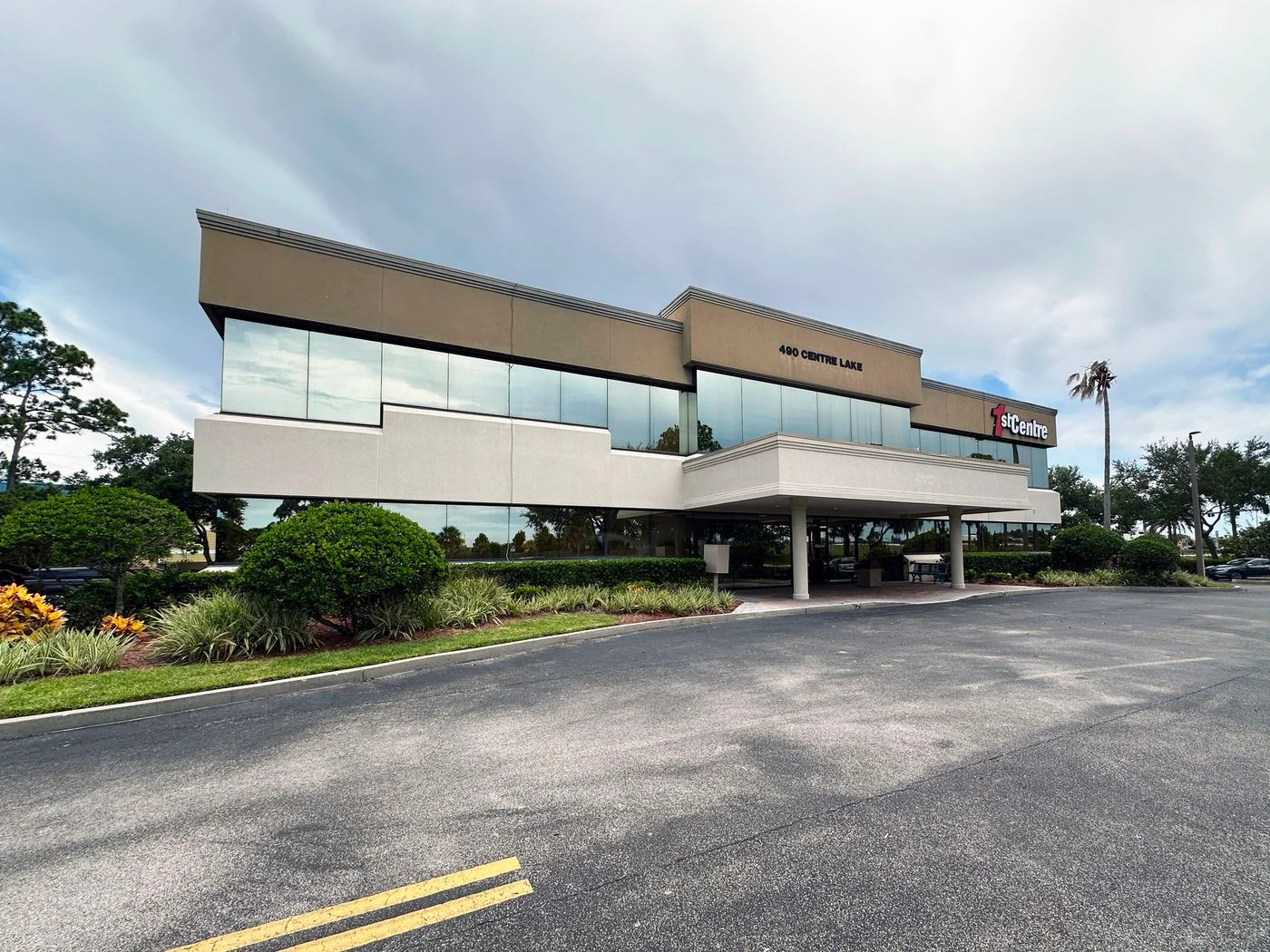 Photo 2 of 490 Centre Lake Dr Ne , Palm Bay, FL 32907