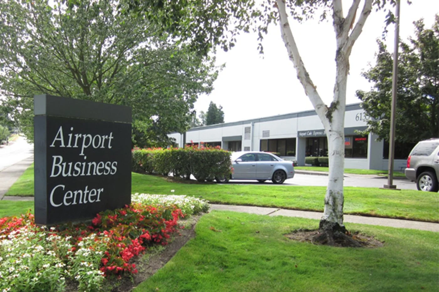 Photo 1 of 6135 NE 80th Ave, Portland, OR 97218