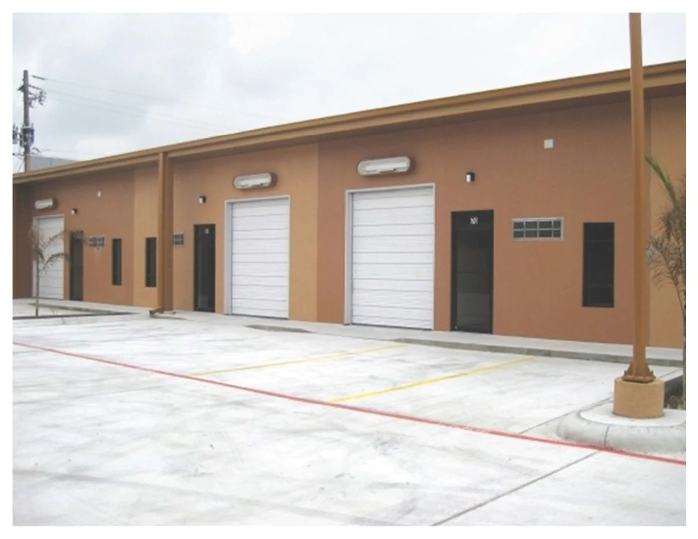 Photo 3 of 824 E Hackberry Ave , McAllen, TX 78501