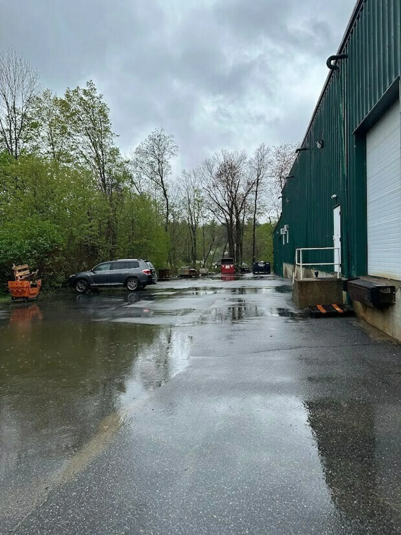 Photo 1 of 10 Bartlett St, Allenstown, NH 03275