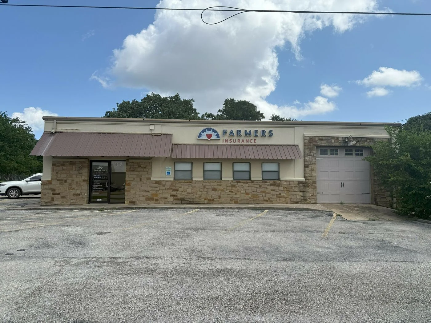 Photo 2 of 1112 W University Ave, Georgetown, TX 78628