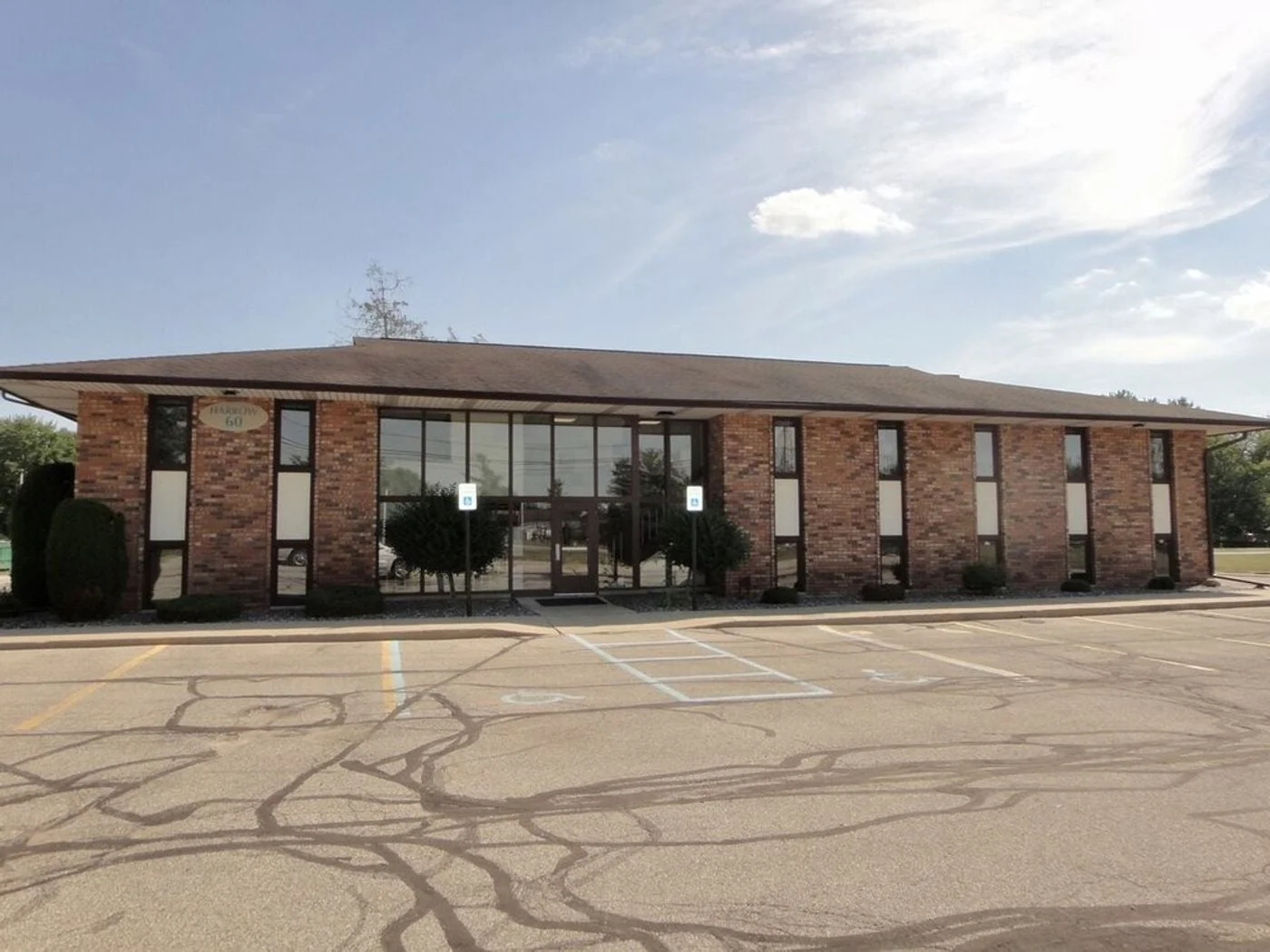 Photo 1 of 100 Harrow Lane, Saginaw, MI 48638