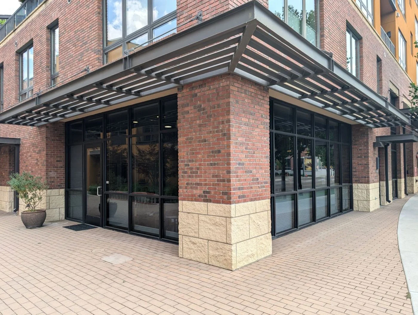 Photo 1 of 611 S 8th St, Boise, ID 83702