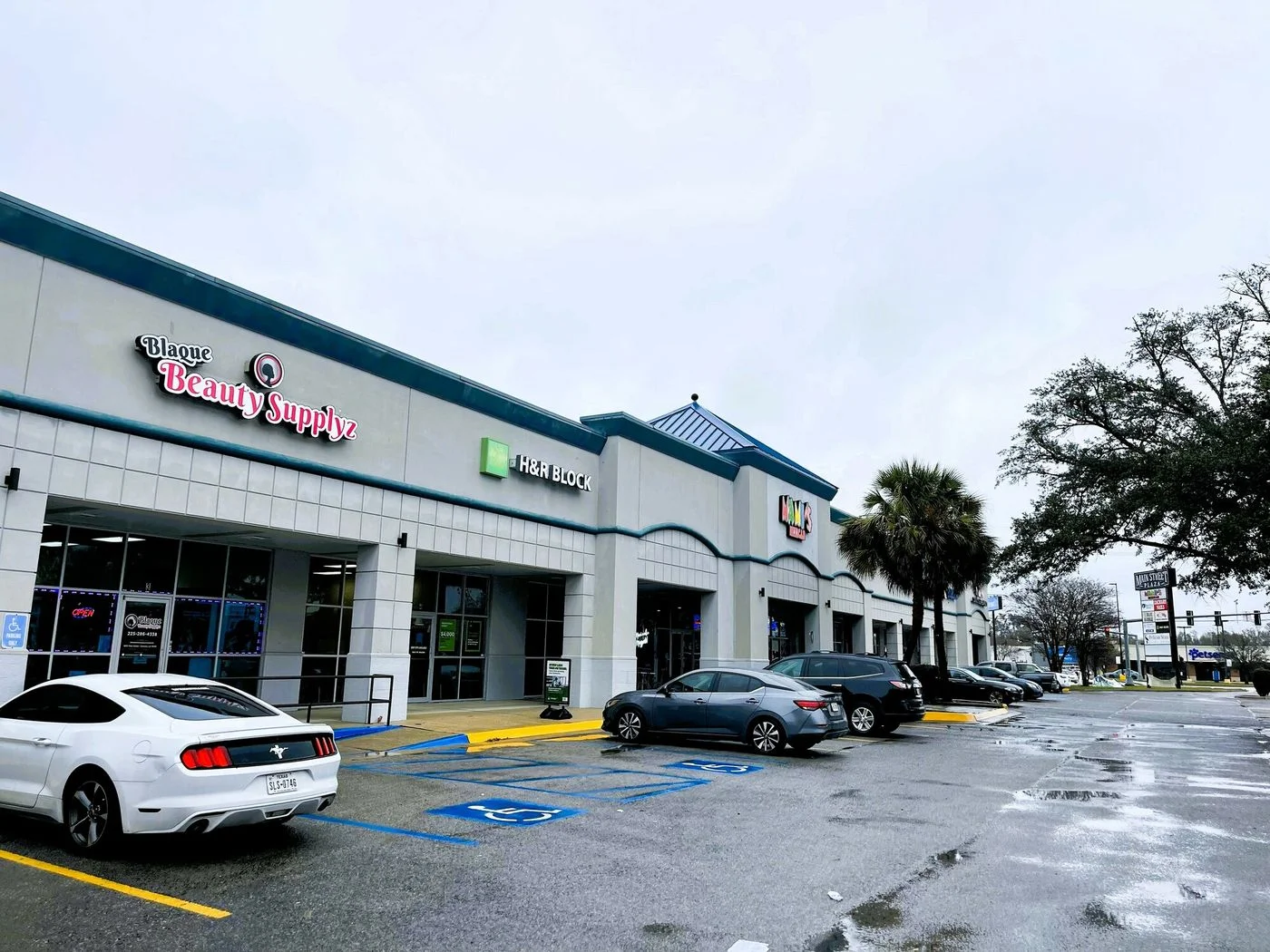 Photo 3 of 5810 Main Street, Zachary, LA 70791