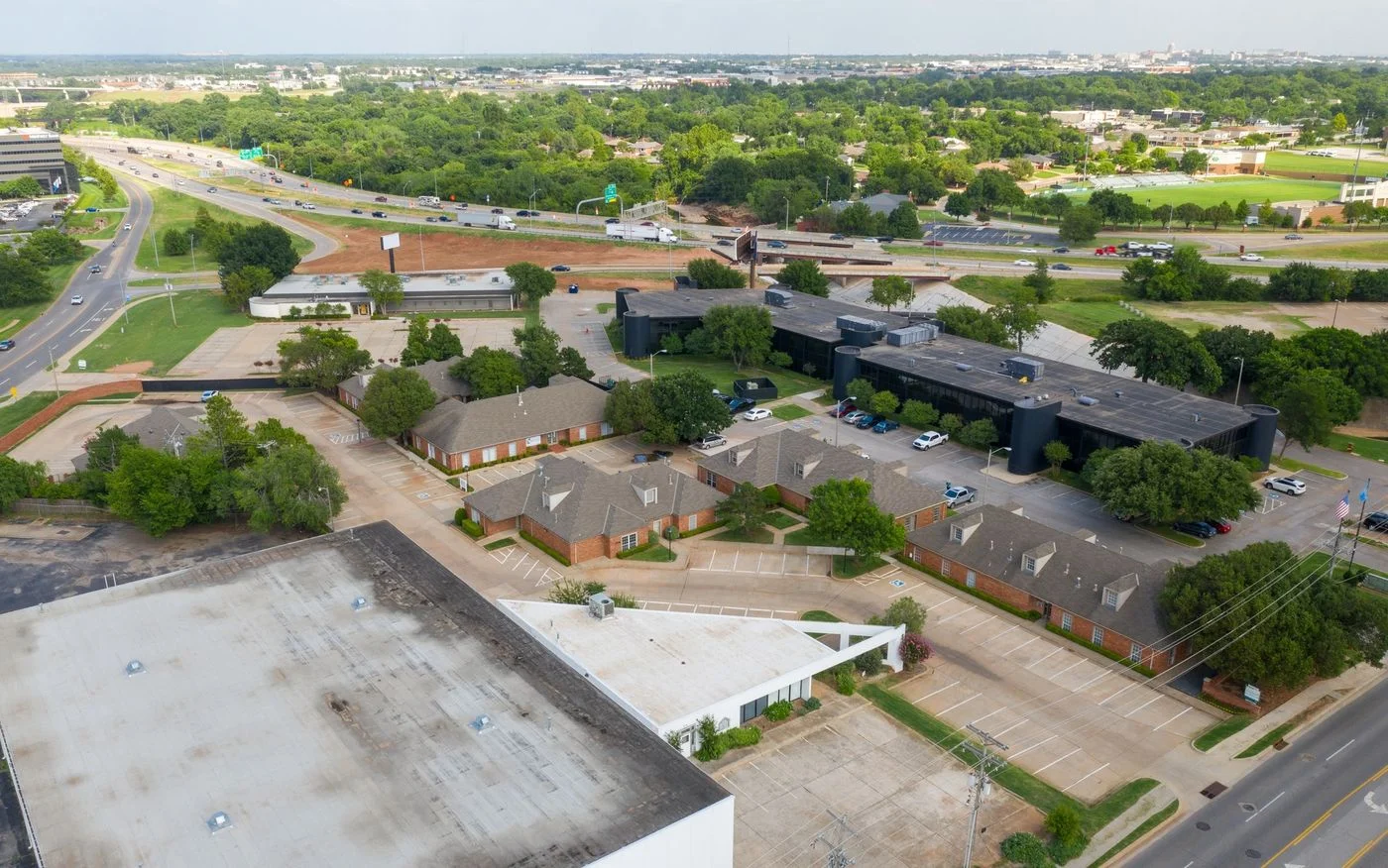 Photo 2 of 1008 NW Grand Blvd, Oklahoma City, OK 73118