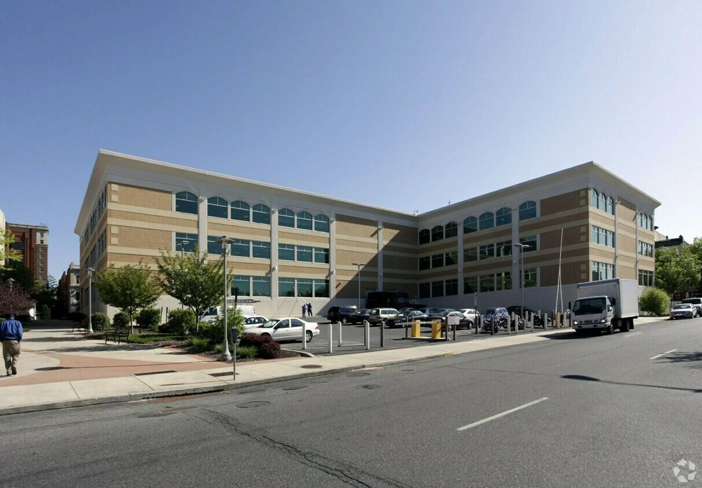 Photo 2 of 450 Penn St, Reading, PA 19602