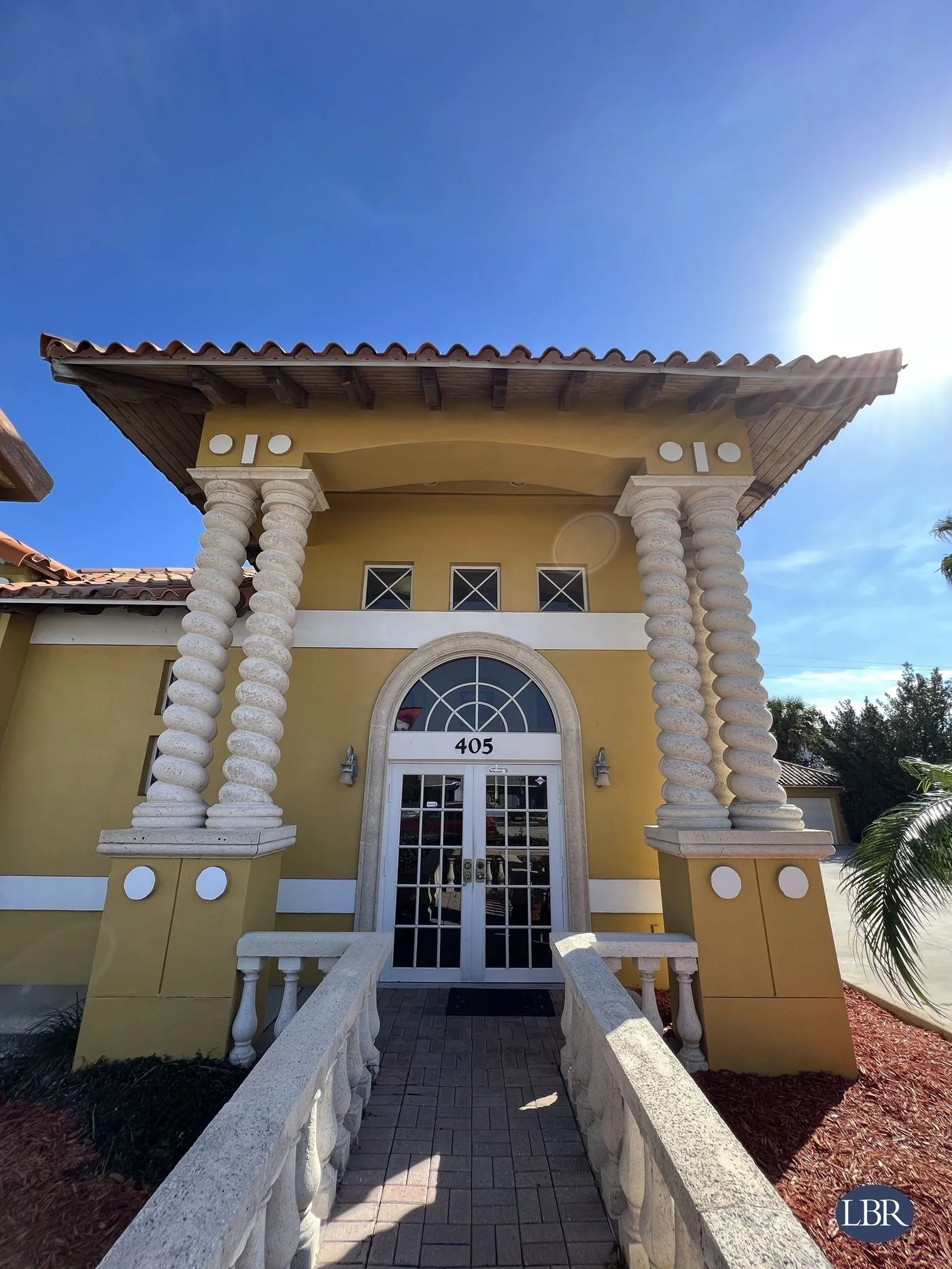 Photo-2 of 405 E Strawbridge Ave, Melbourne, FL 32901