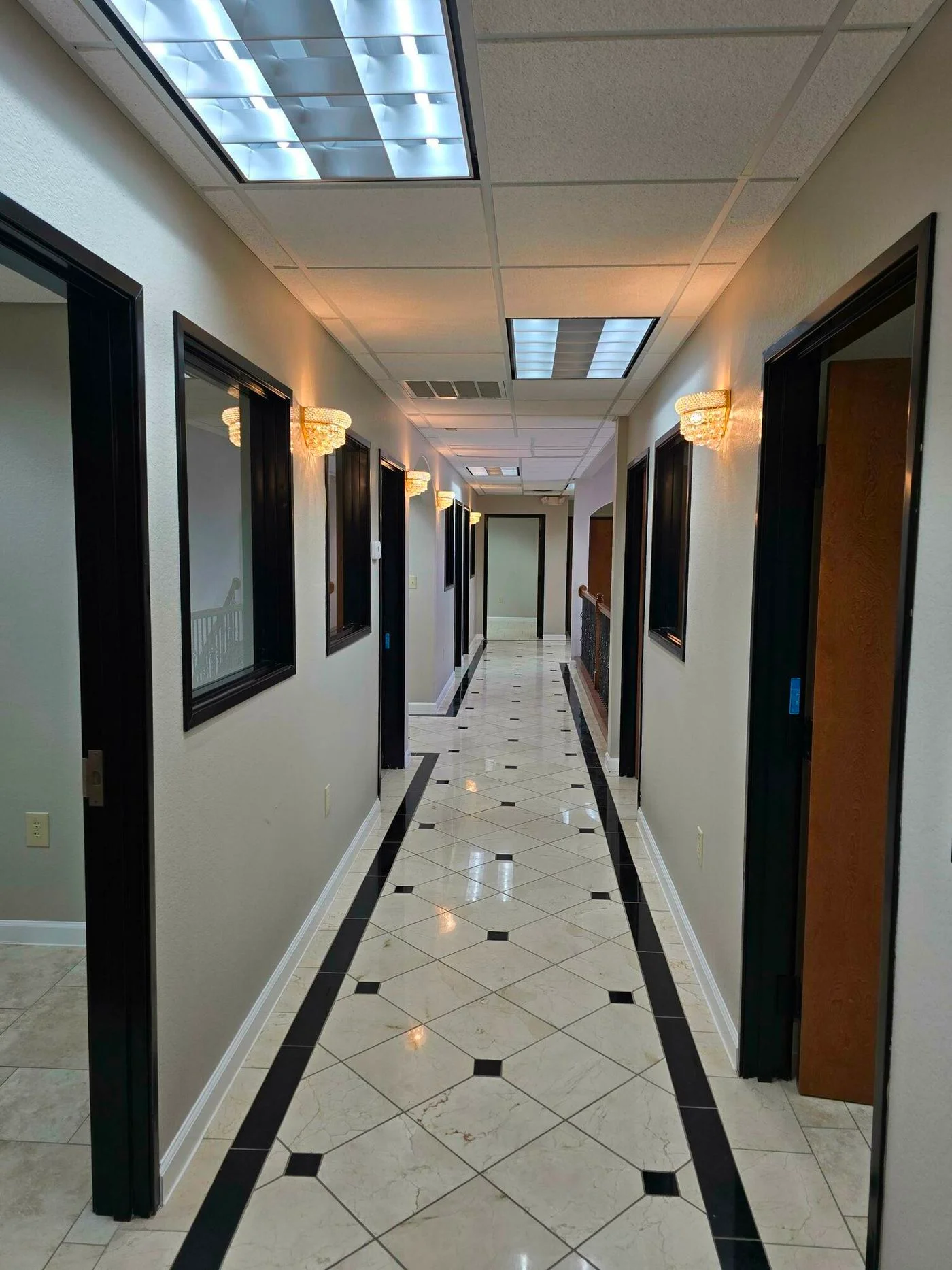 Photo 2 of 2200 W Anderson Ln, Austin, TX 78757