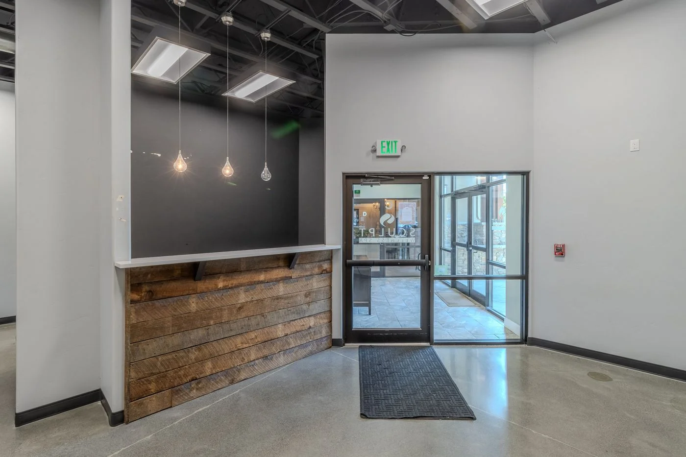 Photo 2 of 8503 West Clearwater Avenue, Kennewick, WA 99336