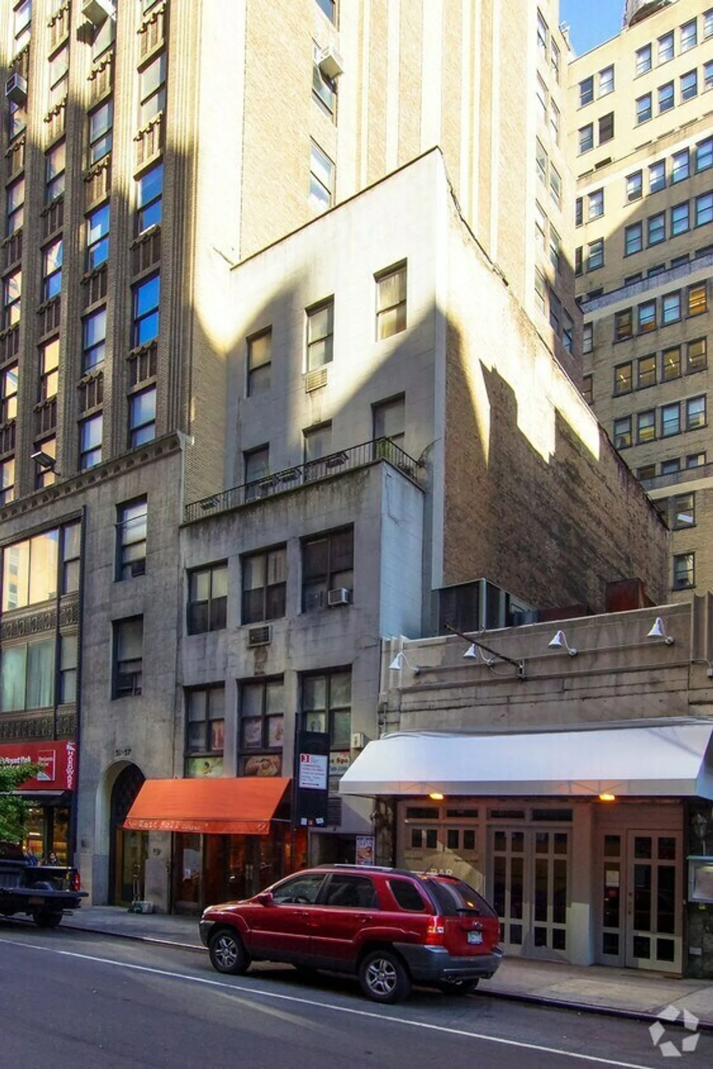 Photo-1 of 49 W 39th St, New York, NY 10018