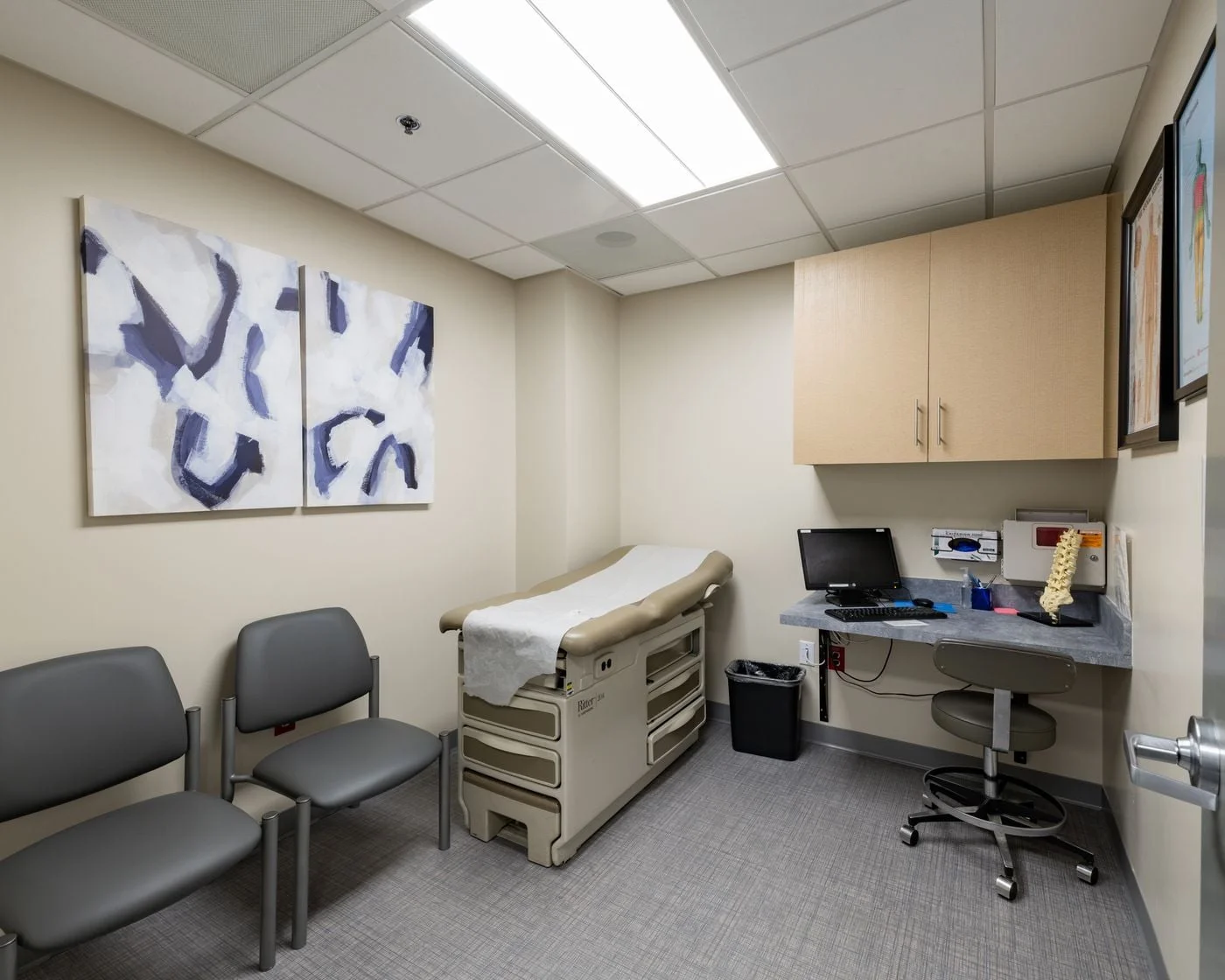 Photo 3 of 8031 Ritchie Hwy, Pasadena, MD 21122