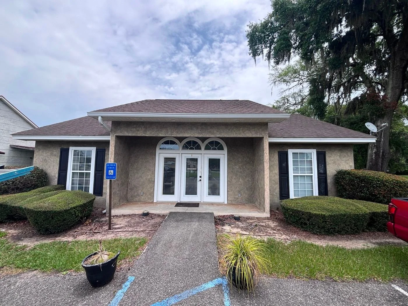 Photo-1 of 2003 South Commercial Drive, Brunswick, GA 31525