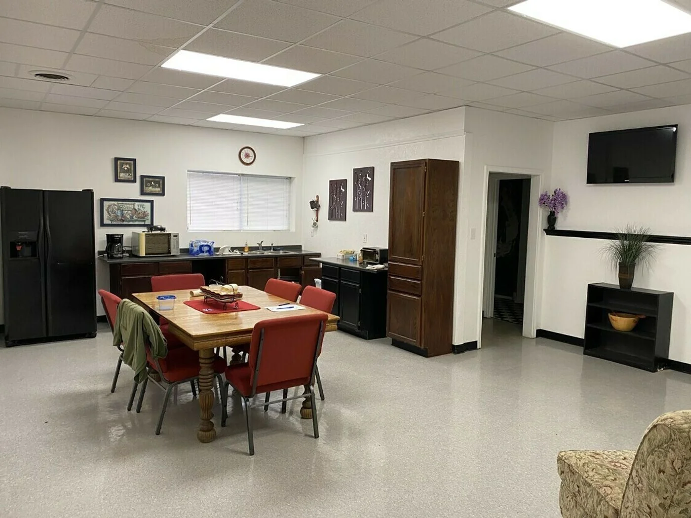 Photo 2 of 1904 Hialeah Dr, Seabrook, TX 77586