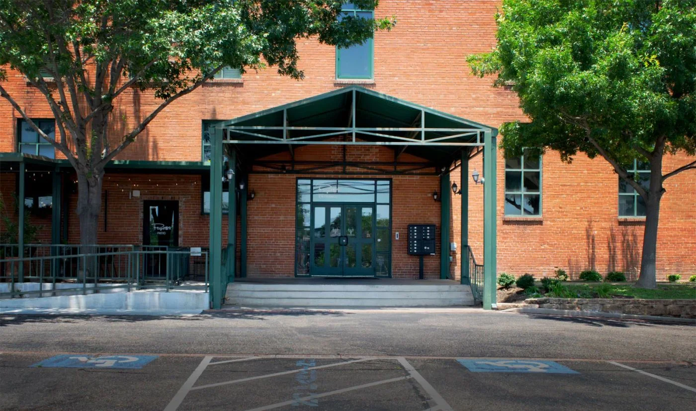 Photo 3 of 401 S 3rd St, Waco, TX 76706