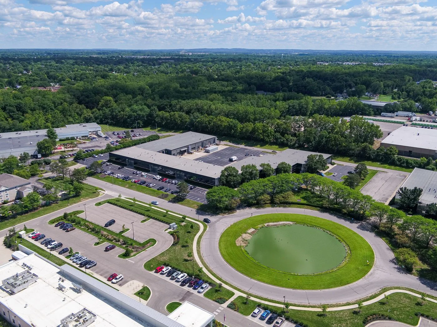 Photo 3 of 4689-4777 Hilton Corporate Drive, Columbus, OH 43232