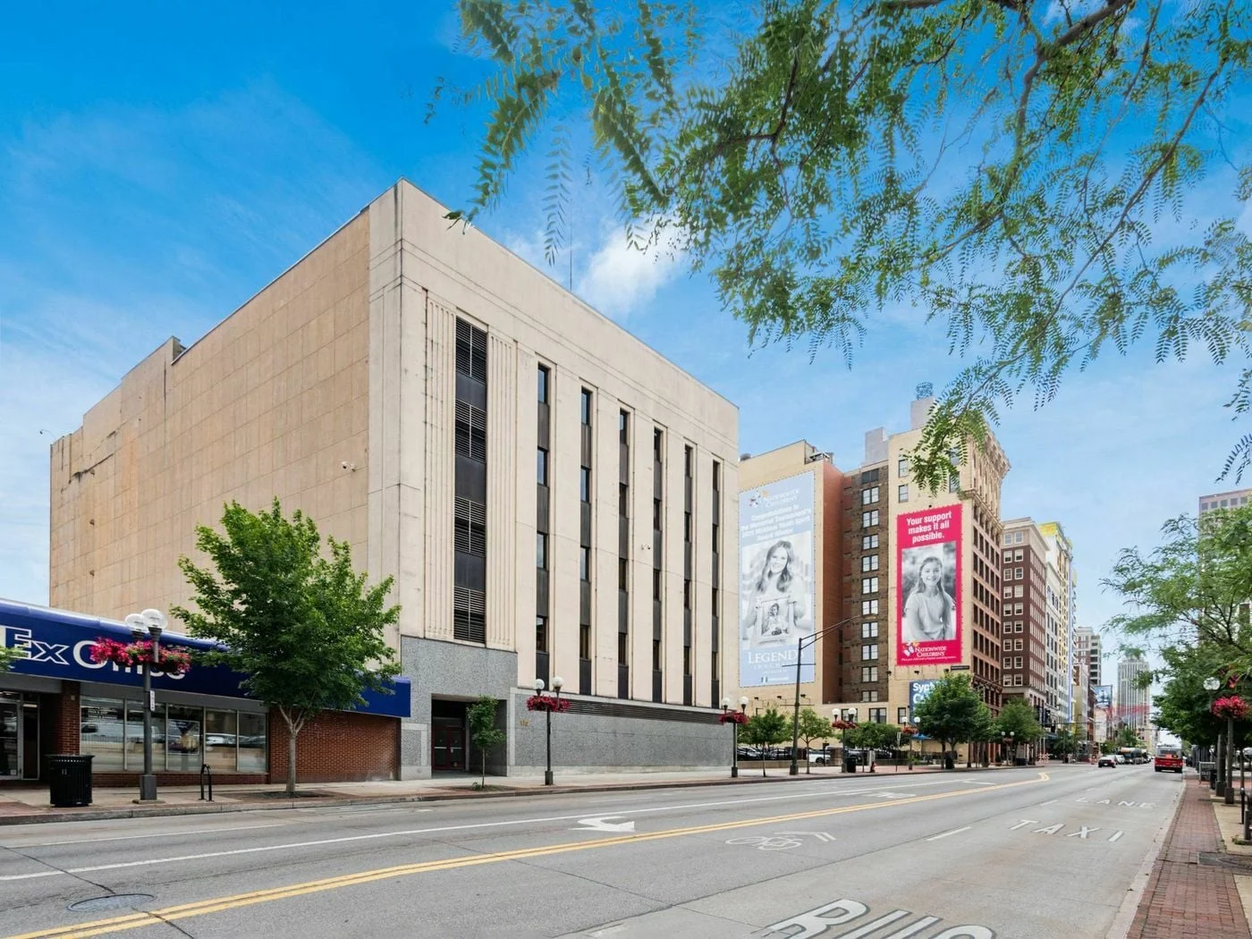 Photo 2 of 168-170 North High Street, Columbus, OH 43215