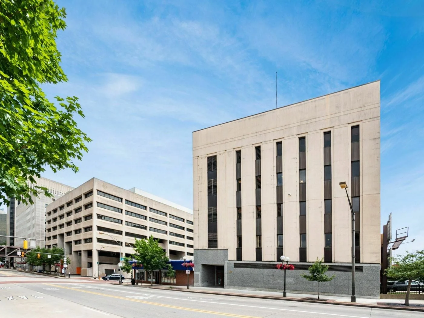 Photo 3 of 168-170 North High Street, Columbus, OH 43215