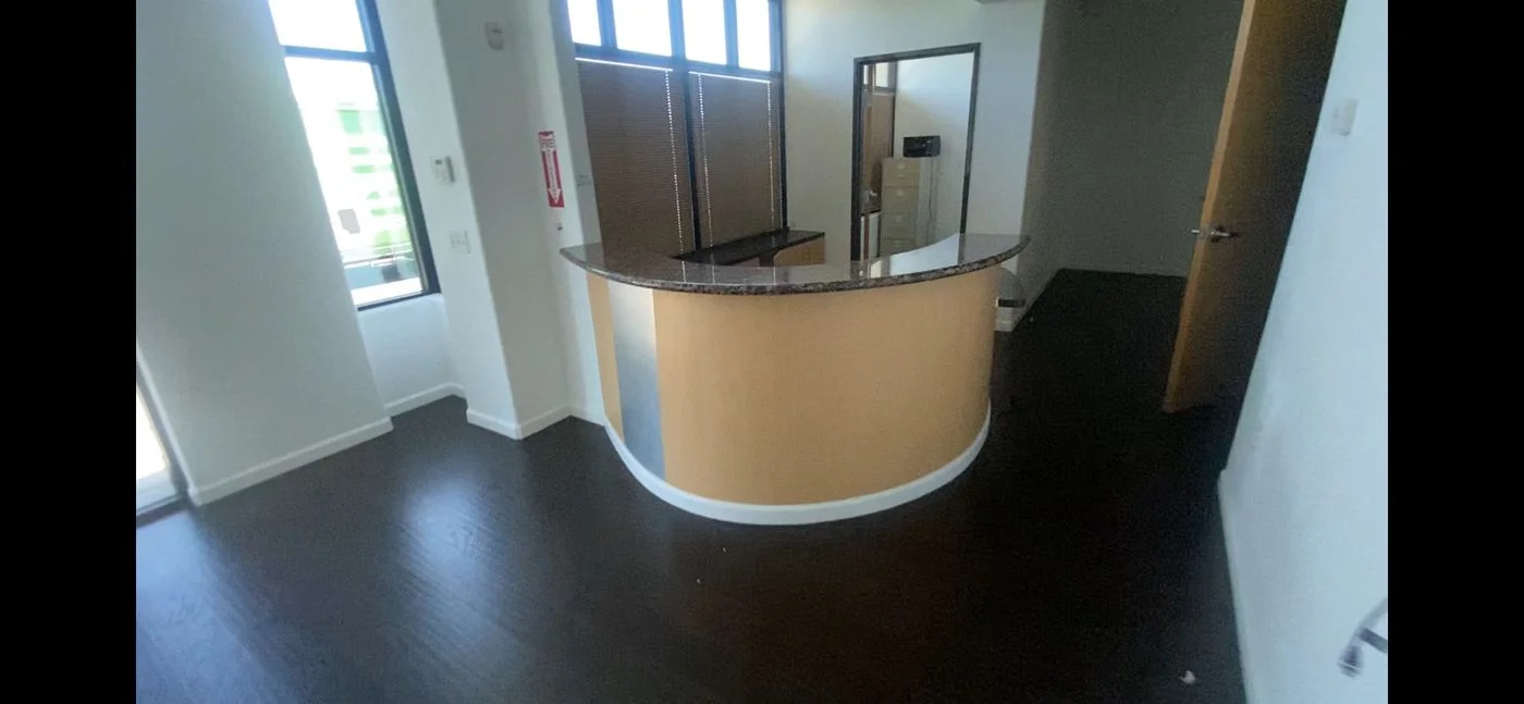 Photo 3 of 15640 N 7th St, Phoenix, AZ 85022