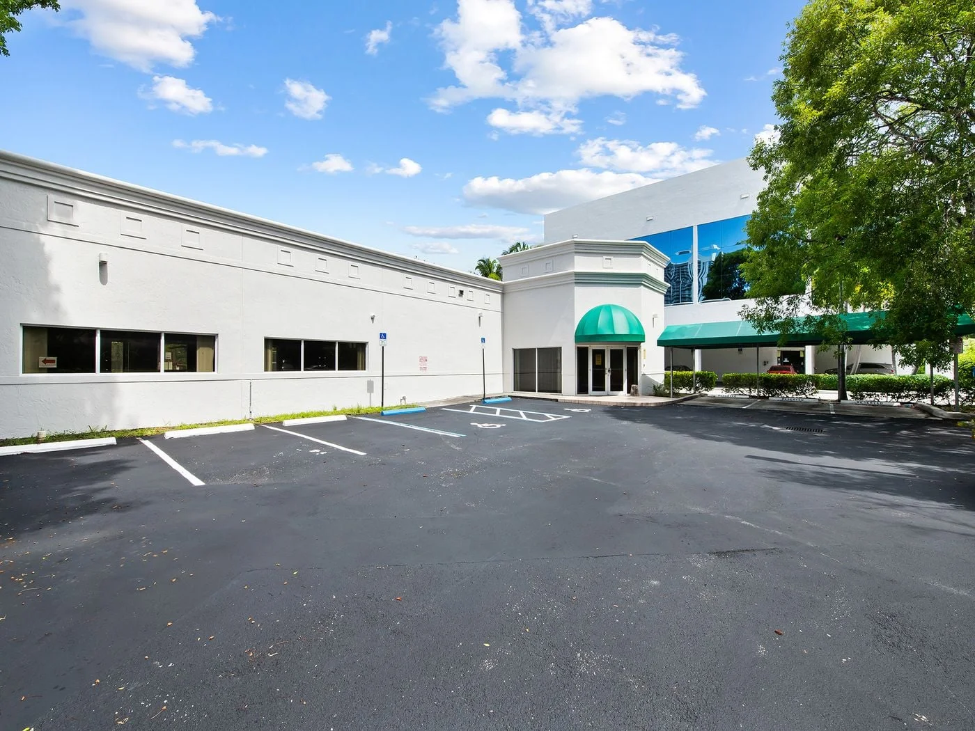 Photo 1 of 500 NE 3rd Ave, Fort Lauderdale, FL 33301