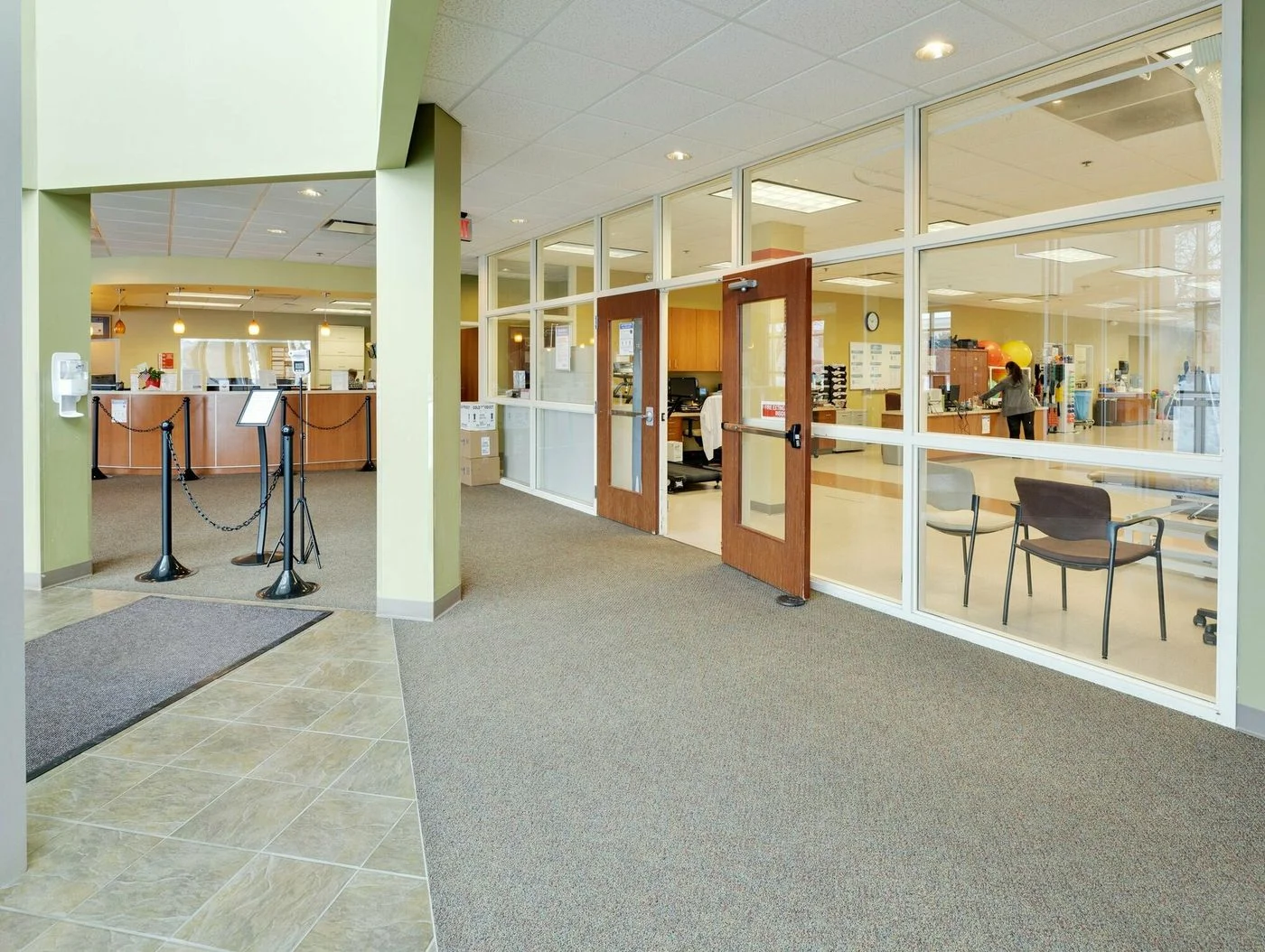 Photo 3 of 1975 Melissa Ln, Aurora, IL 60506