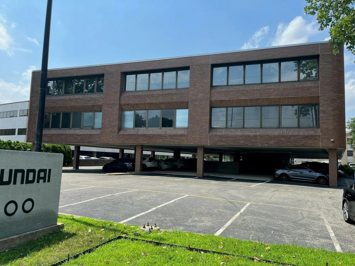 Photo 1 of 300 Sylvan Ave, Englewood Cliffs, NJ 07632