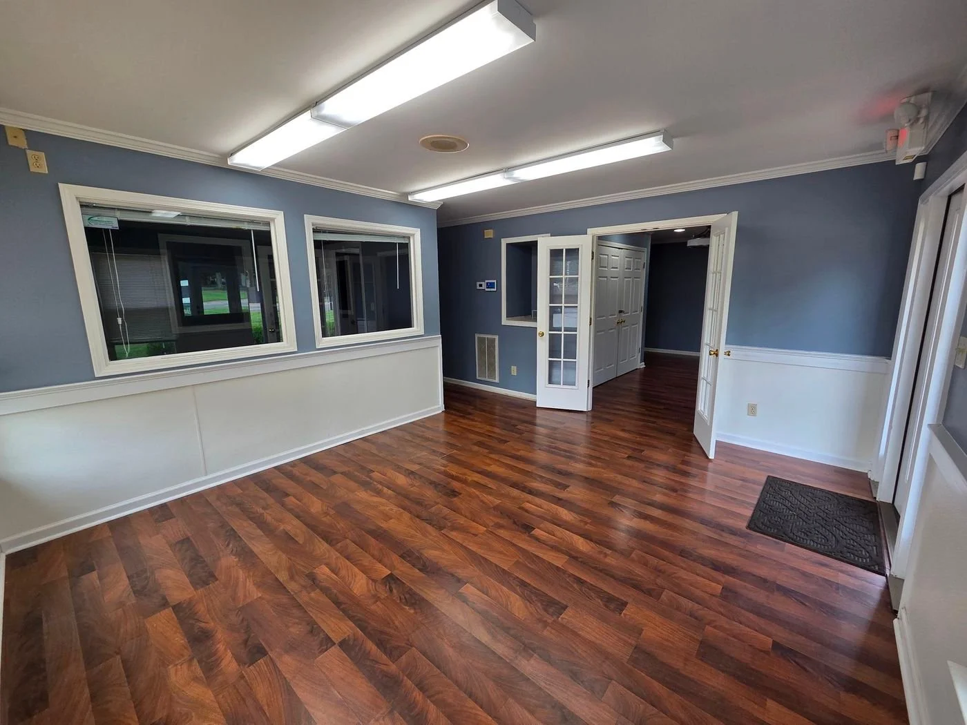 Photo-2 of 1403 Scottsville Rd, Bowling Green, KY 42104