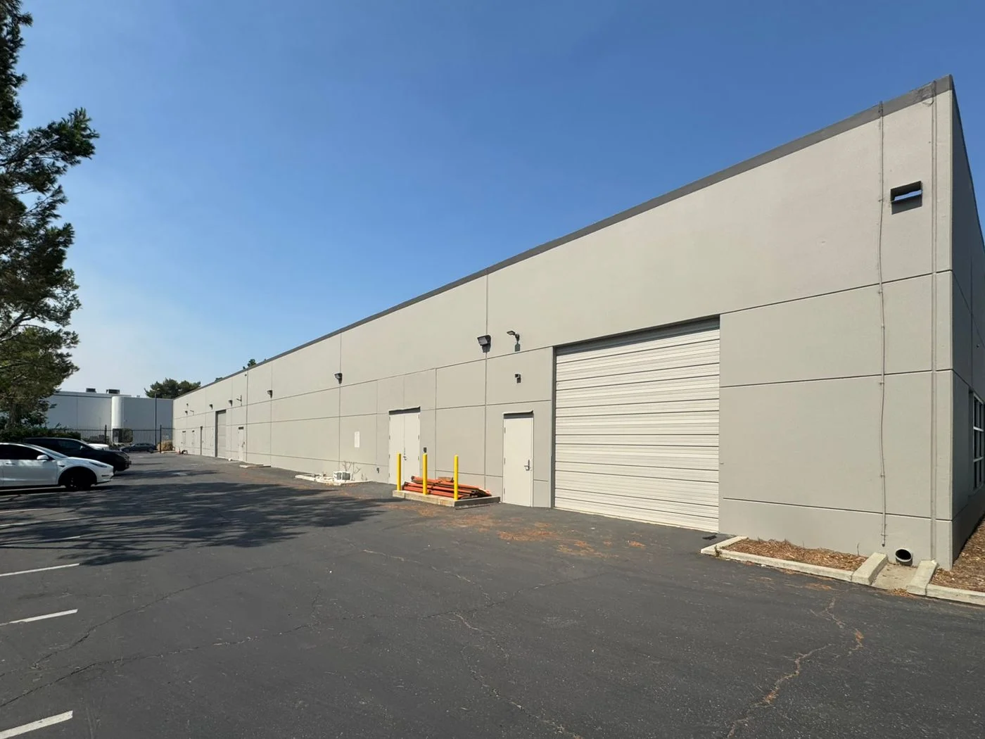 Photo-2 of 6001 Rickenbacker Rd, Commerce, CA 90040
