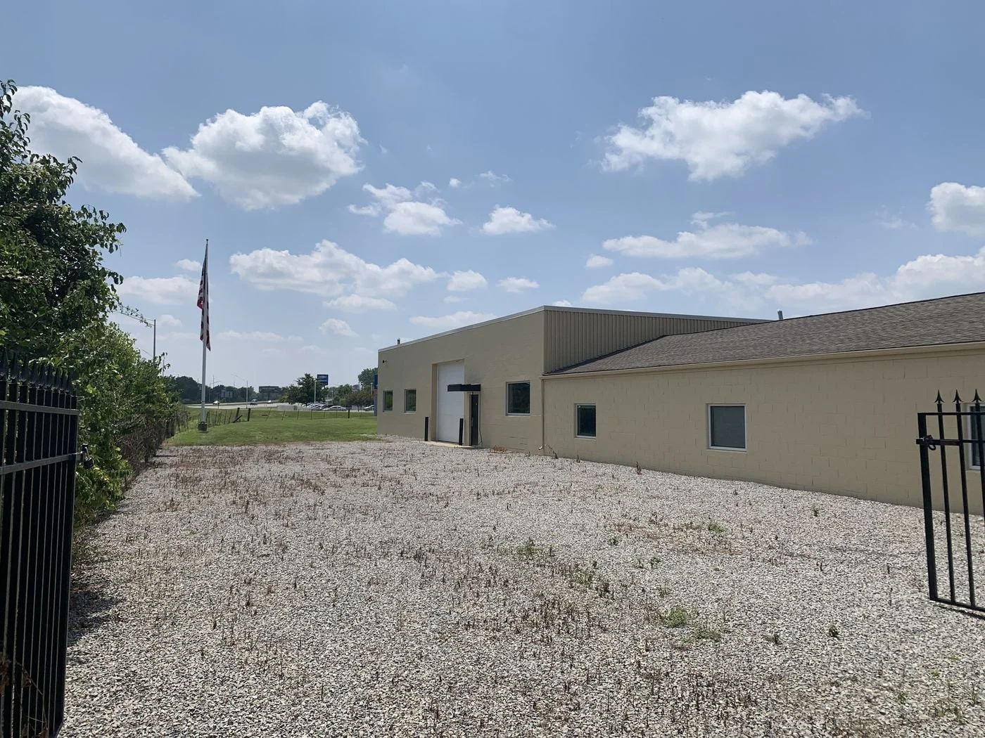 Photo 3 of 2117 West 1st Street, Springfield, OH 45504