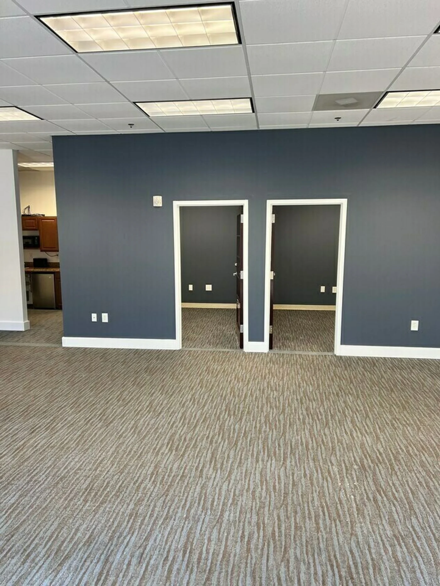 Photo-3 of 10624 Metromont Parkway, Charlotte, NC 28269