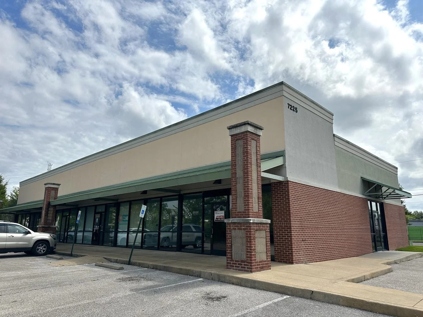 Photo 1 of Riverdale Bend Rd, Memphis, TN 38125