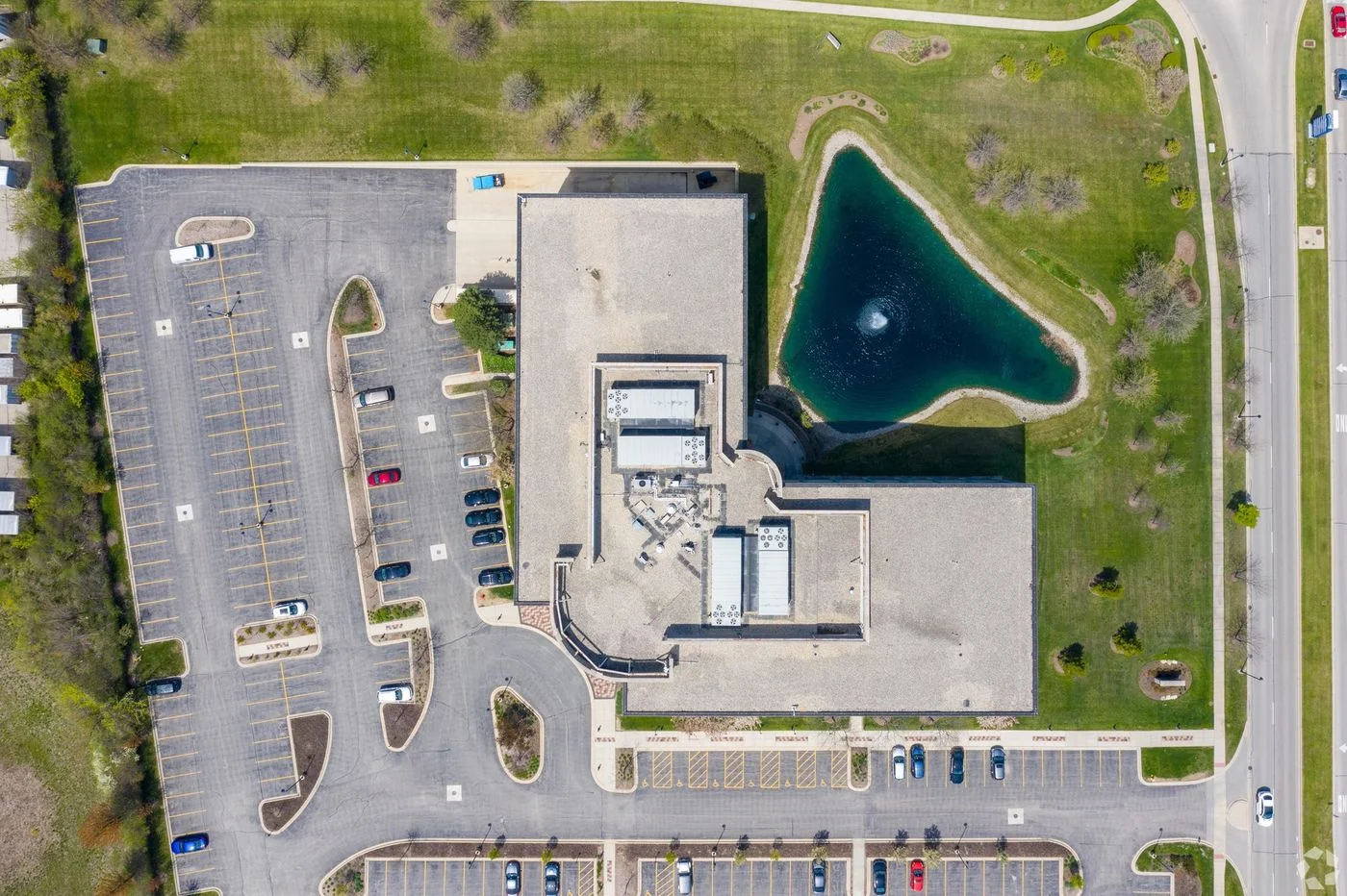 Photo 2 of 2700 Patriot Blvd, Glenview, IL 60026