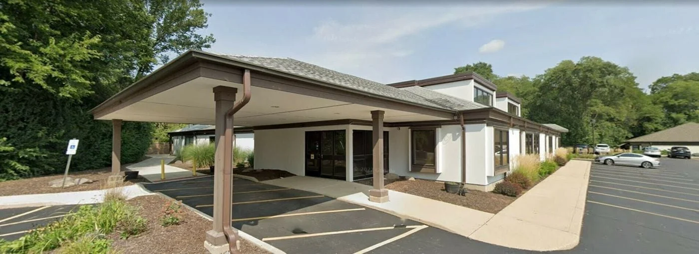 Photo 3 of 2210 Dean Street, Saint Charles, IL 60175