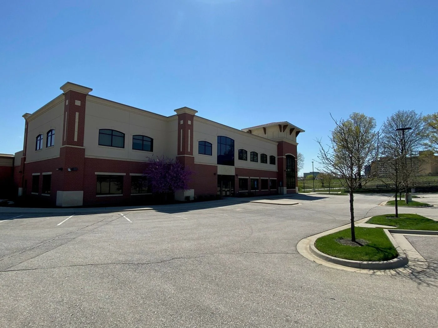 Photo-2 of 10700 Metcalf Avenue, Overland Park, KS 66210
