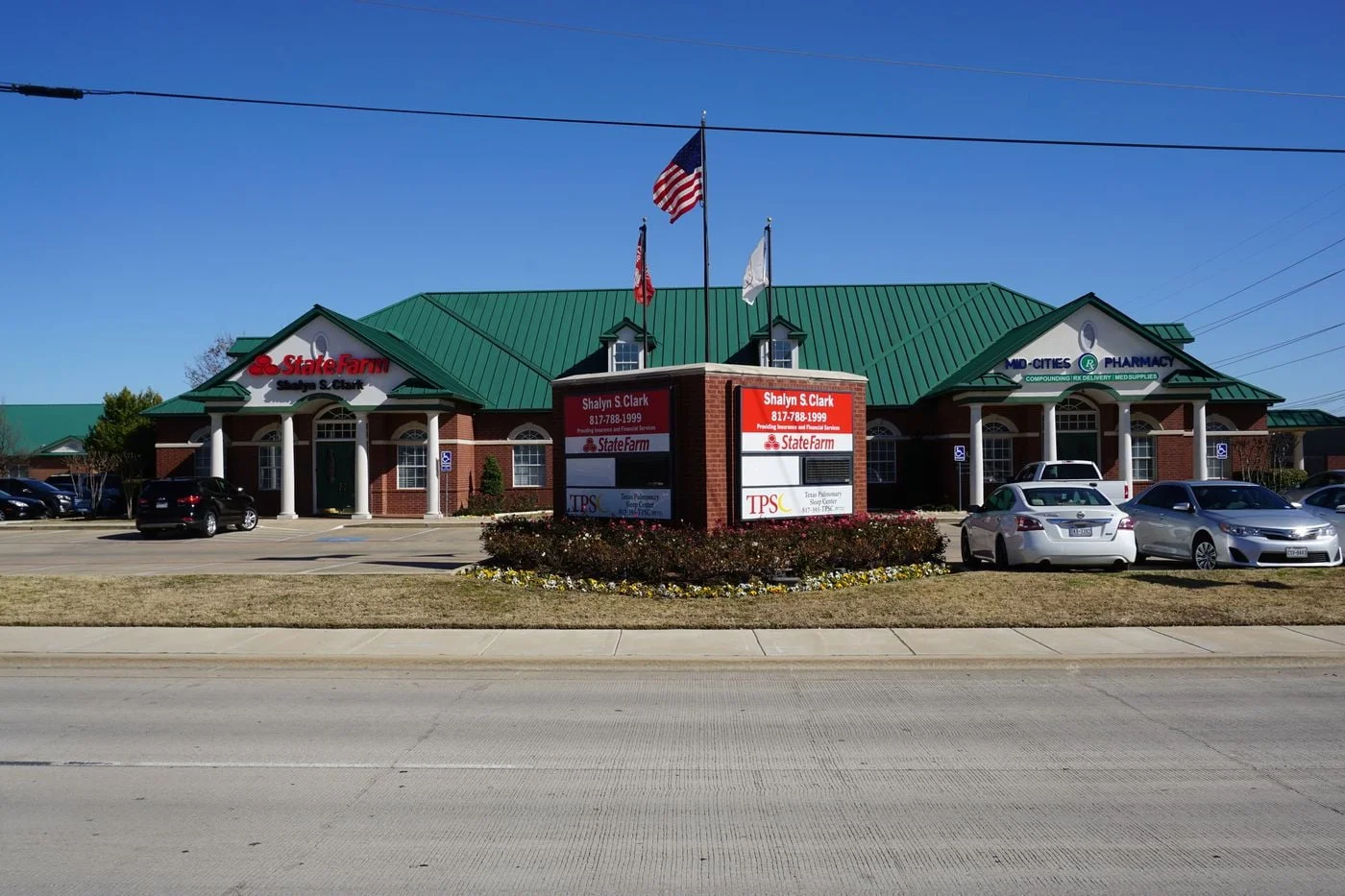 Photo 1 of 2000 Precinct Line Rd, Hurst, TX 76054