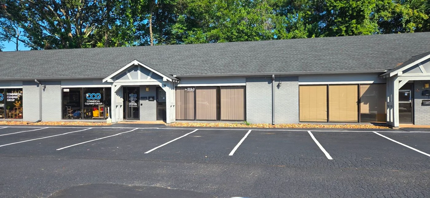 Photo 1 of 219 N Parkway, Suite 3, Jackson, TN 38305