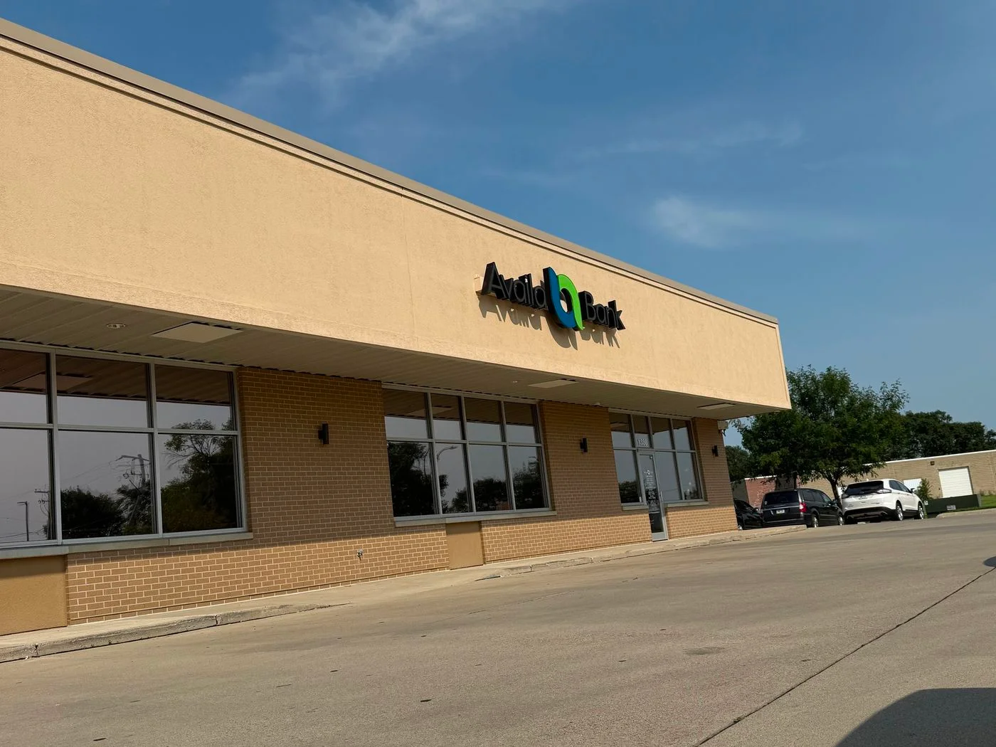 Photo 2 of 1380 Hamilton Boulevard, Sioux City, IA 51103