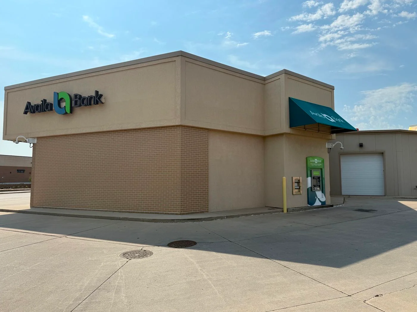 Photo 3 of 1380 Hamilton Boulevard, Sioux City, IA 51103