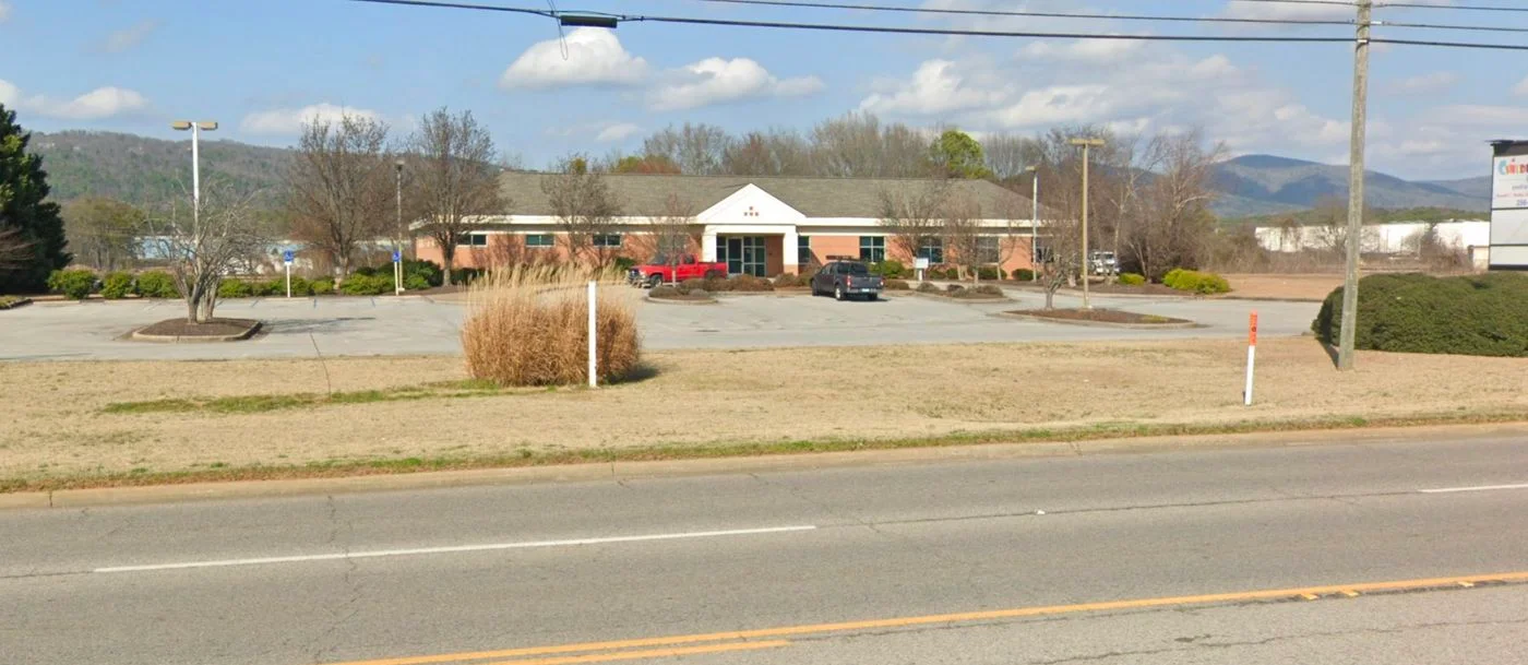 Photo 2 of 1713 Hamric Dr E, Oxford, AL 36203