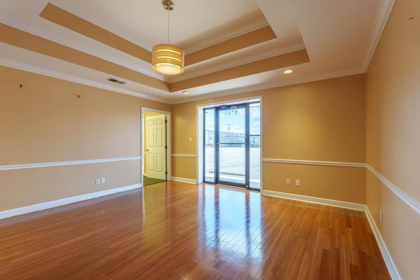 Photo 3 of 2713 Avalon Ave, Muscle Shoals, AL 35661