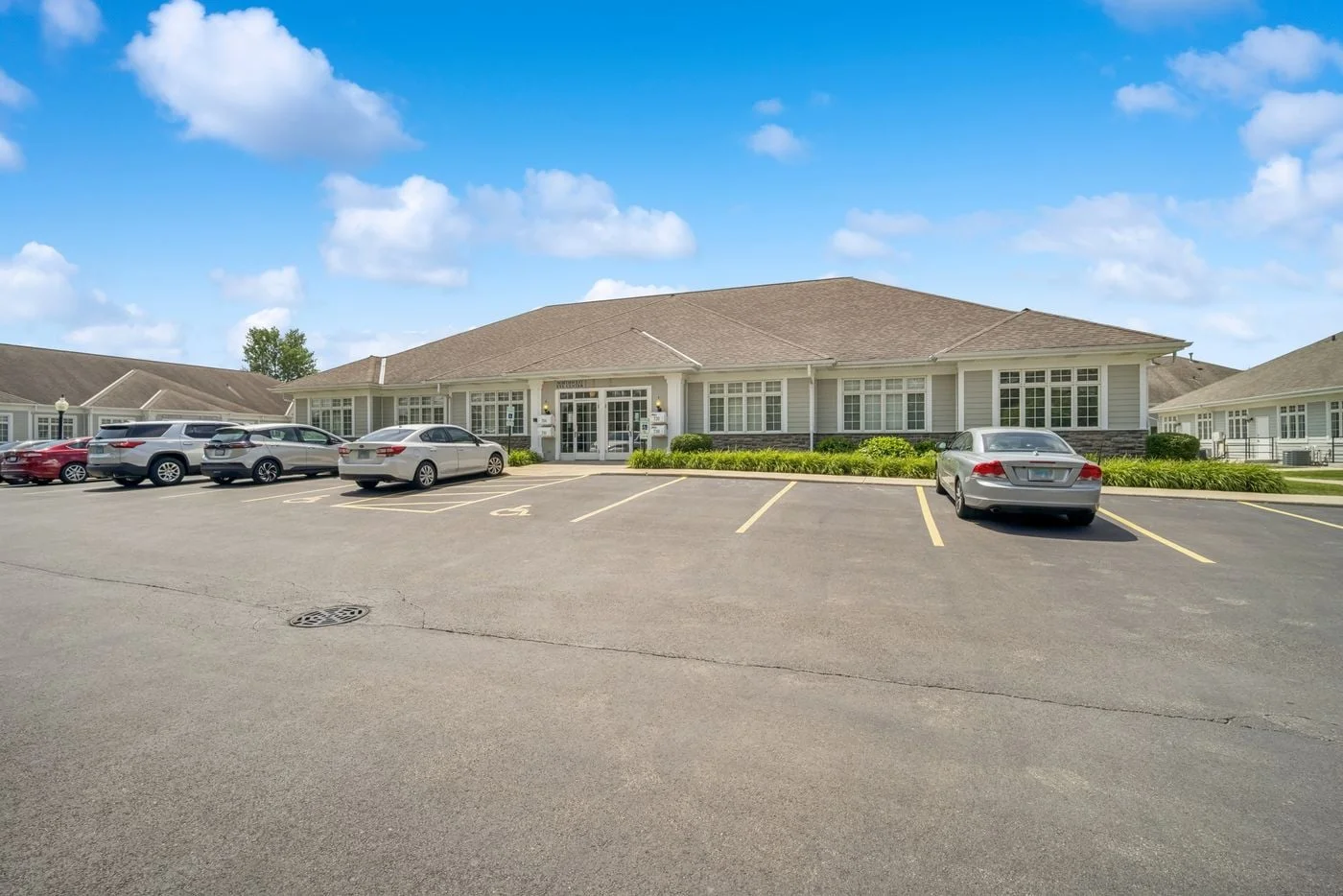 Photo 1 of 710 Fox Glen Court, Barrington, IL 60010