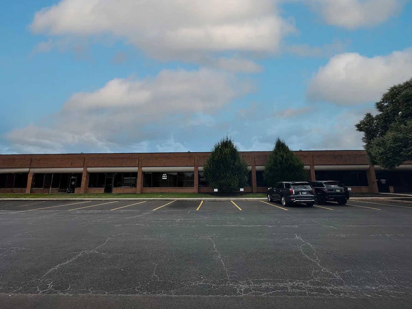 Photo-2 of 6175 Shamrock Ct, Dublin, OH 43016