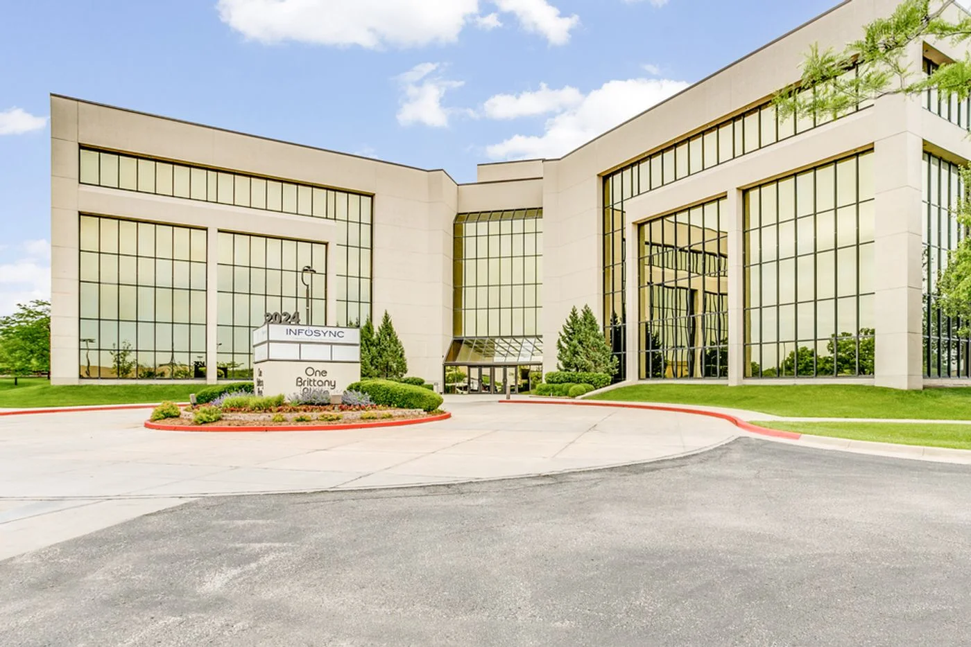 Photo 1 of 2024 North Woodlawn, Wichita, KS 67208