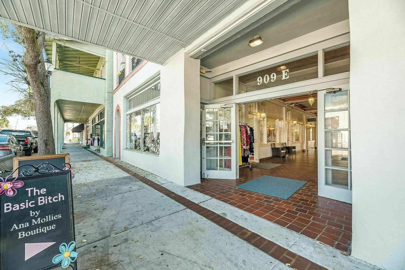 Photo-3 of 909 E New Haven Ave, Melbourne, FL 32901